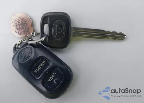 2004 Toyota Corolla Le из США, поврежденный, VIN JTDBR38E042038063